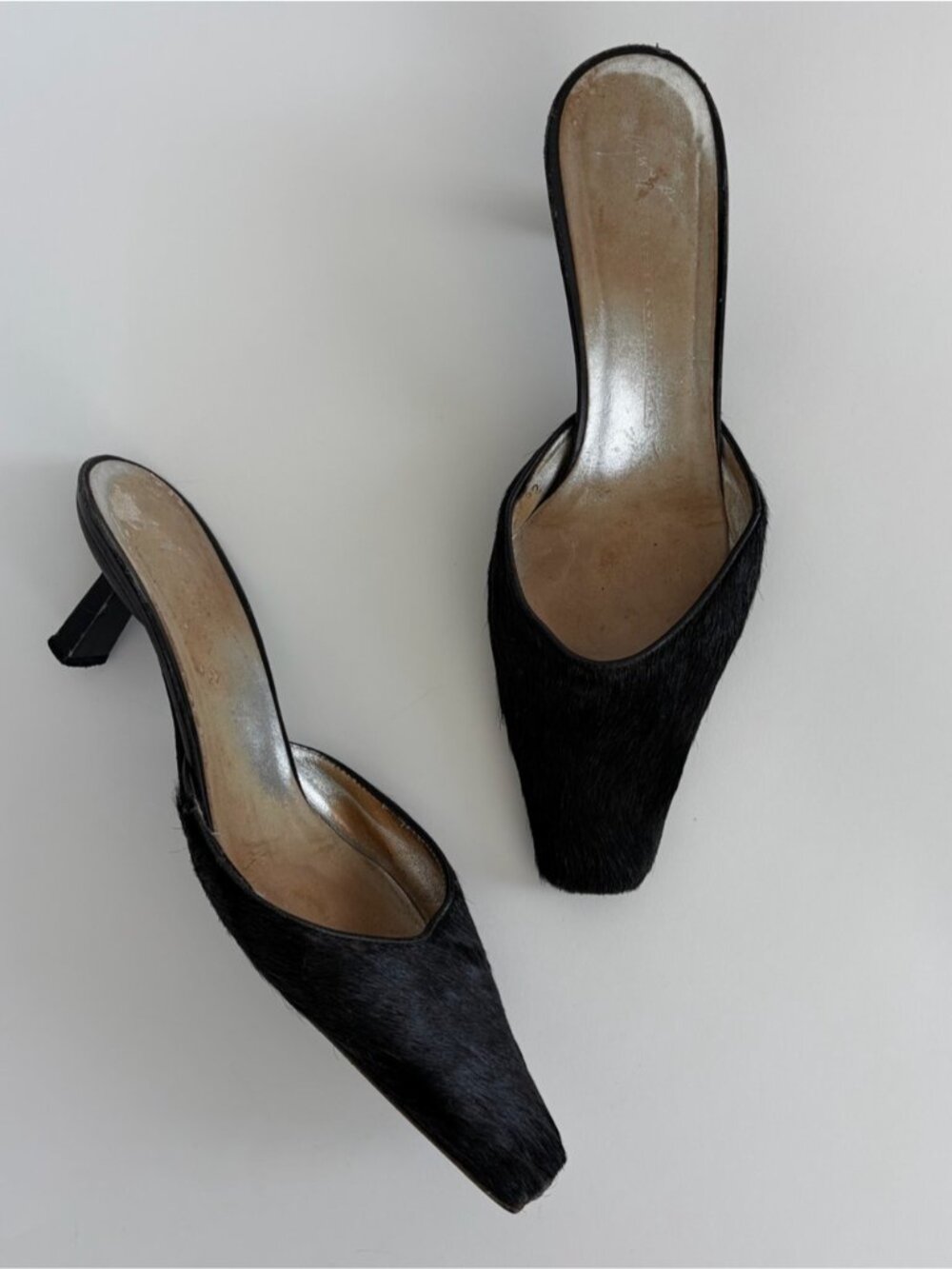 Vintage Giuseppe Zanotti Poney Hair Sqare Toe Black Mules